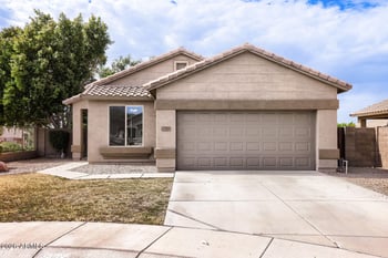 9403 Ross Ave, Peoria, AZ 85382
