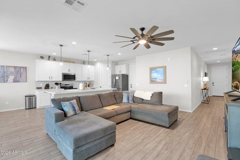 9404 E Strobe Ave, Mesa, AZ 85212