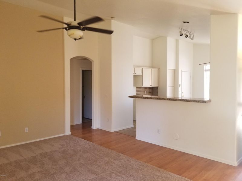 9404 N 97th Dr, Peoria, AZ 85345