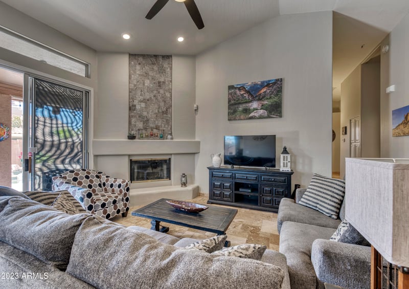 9407 Maple Dr, Scottsdale, AZ 85255
