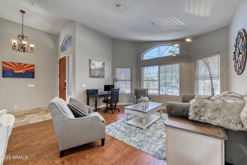 9407 Maple Dr, Scottsdale, AZ 85255