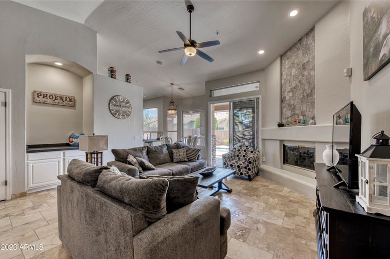 9407 Maple Dr, Scottsdale, AZ 85255