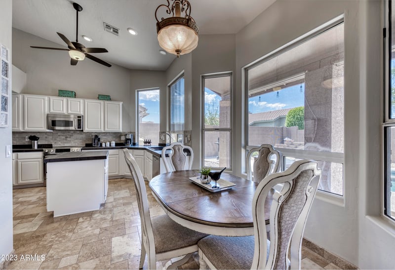 9407 Maple Dr, Scottsdale, AZ 85255