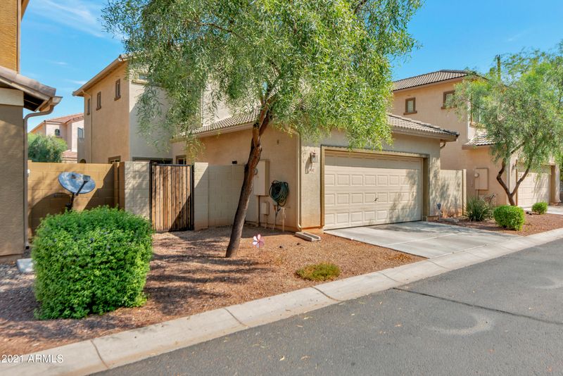 9407 S 33rd Dr, Laveen, AZ 85339