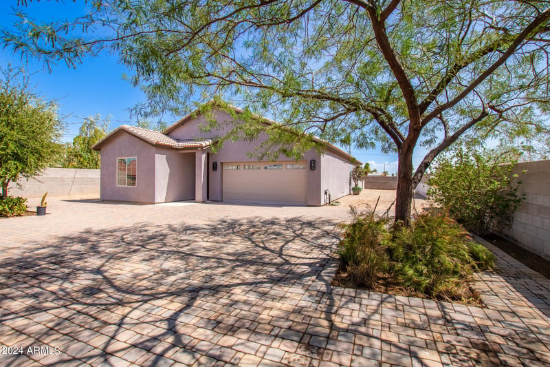 9407 S Calle Vauo Nawi --, Guadalupe, AZ 85283