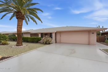 9407 W Glen Oaks Cir, Sun City, AZ 85351