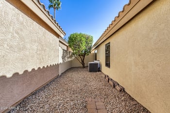 9408 Taro Ln, Peoria, AZ 85382