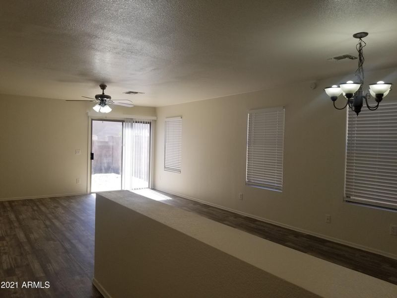 9409 W Terri Lee Dr, Phoenix, AZ 85037