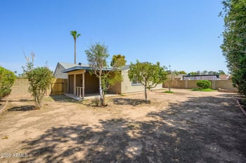 941 Halifax St, Mesa, AZ 85203