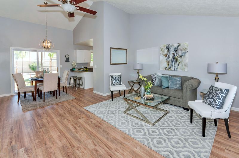 941 E Piute Ave, Phoenix, AZ 85024