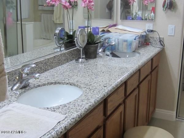 941 E Taurus Pl, Chandler, AZ 85249
