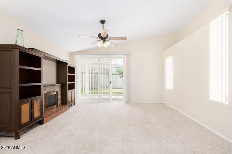 941 N Blackbird Dr, Gilbert, AZ 85234