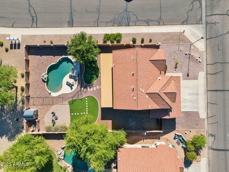 941 Stirrup Ln, San Tan Valley, AZ 85143
