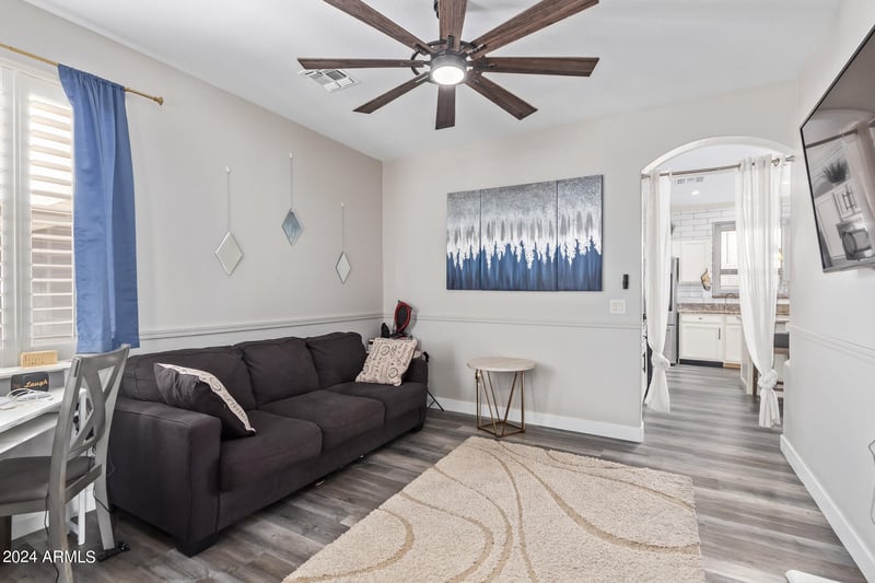 941 Dexter Way, San Tan Valley, AZ 85143