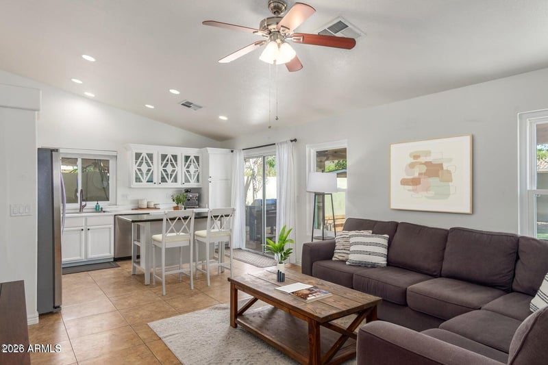 941 W Hudson Way, Gilbert, AZ 85233