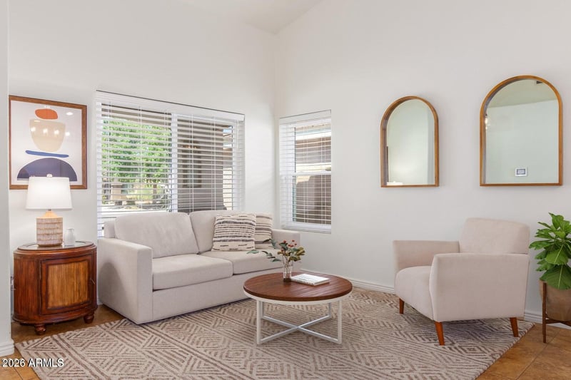 941 W Hudson Way, Gilbert, AZ 85233
