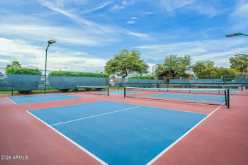 9411 Kerry Ln, Peoria, AZ 85382