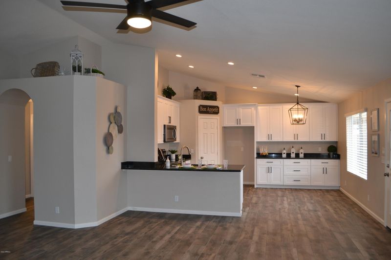 9413 E Ensenada St, Mesa, AZ 85207