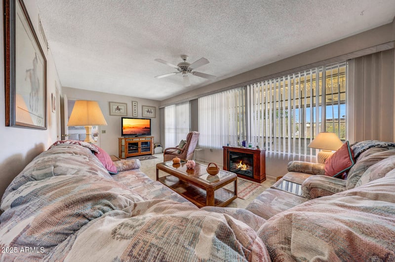 9413 Raintree Dr, Sun City, AZ 85351