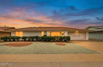 9413 Spanish Moss Ln, Sun, AZ 85373
