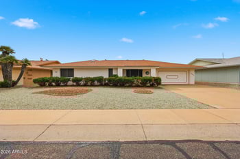 9413 Spanish Moss Ln, Sun City, AZ 85373