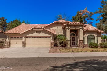 9414 La Rosa Dr, Tempe, AZ 85284