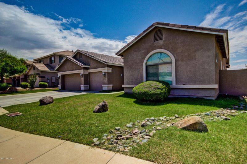 9414 S 26th Ln, Phoenix, AZ 85041