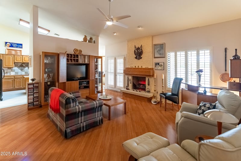 9414 Tonto Ln, Peoria, AZ 85382