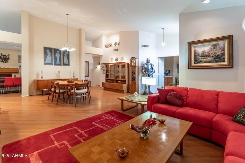 9414 Tonto Ln, Peoria, AZ 85382