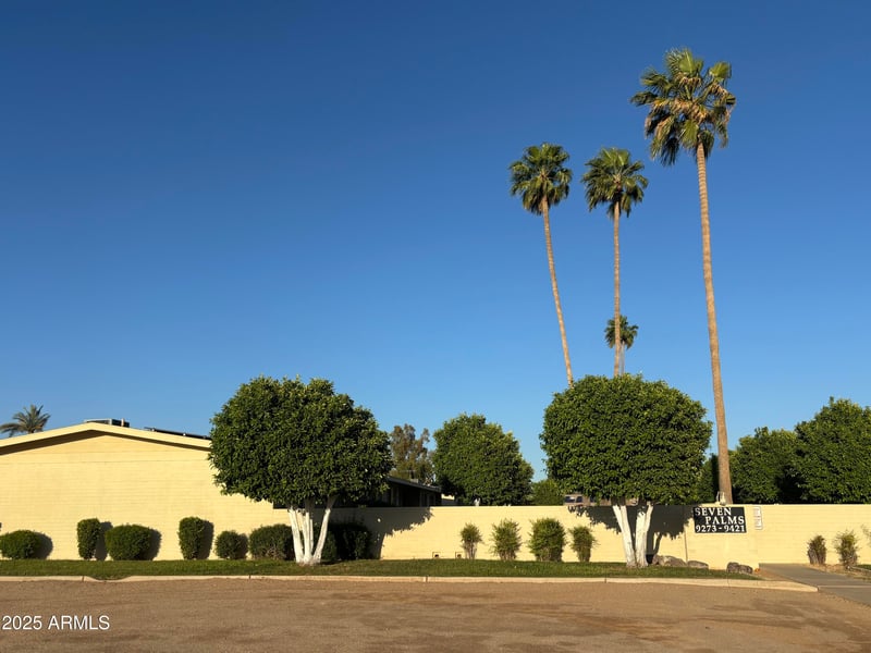 9415 111th Ave, Sun City, AZ 85351