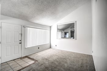 9415 N 59th Ave #228, Glendale, AZ 85302