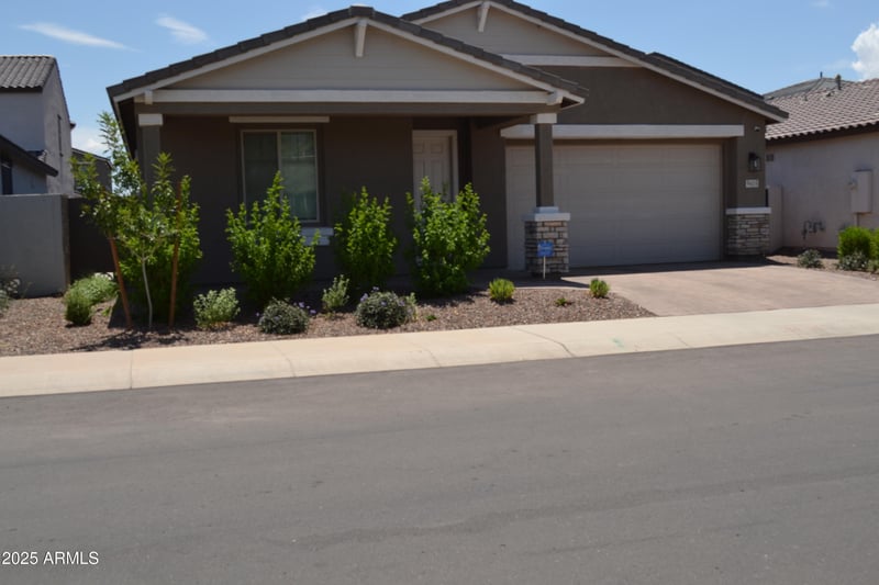 9415 Steno Ave, Mesa, AZ 85212