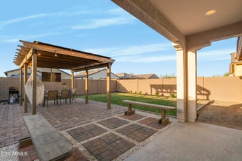 9416 Heatherbrae Dr, Phoenix, AZ 85037
