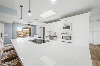 9418 Indian Hills Dr, Sun City, AZ 85351