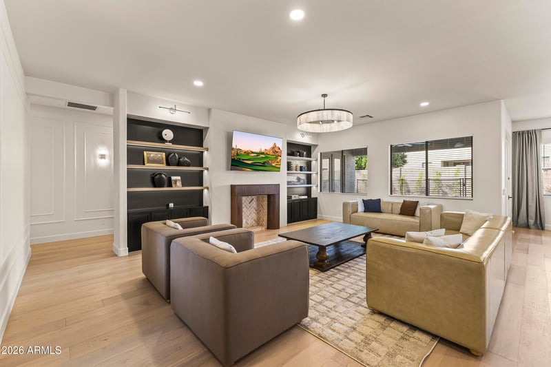 9418 W Salter Dr, Peoria, AZ 85382