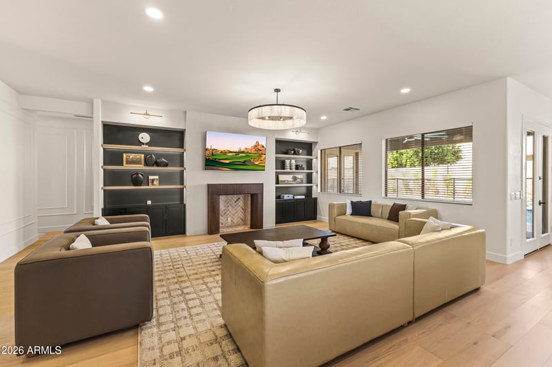 9418 W Salter Dr, Peoria, AZ 85382