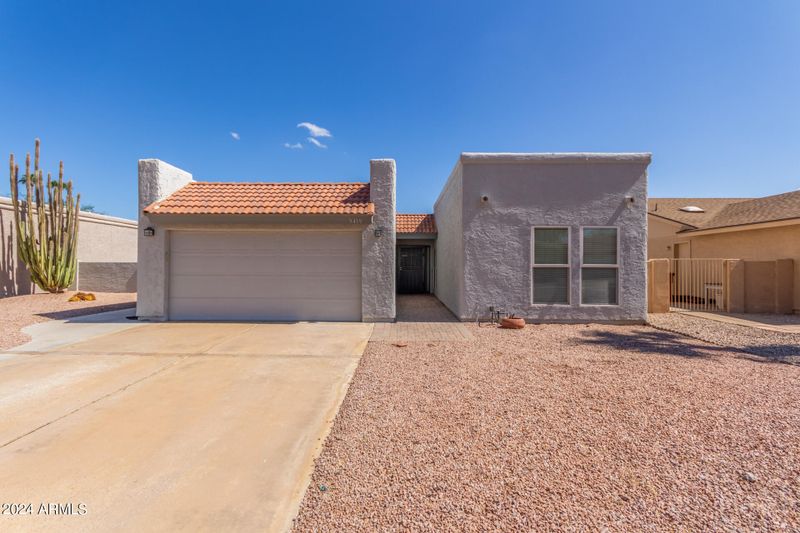 9419 E Fairway Blvd, Sun Lakes, AZ 85248