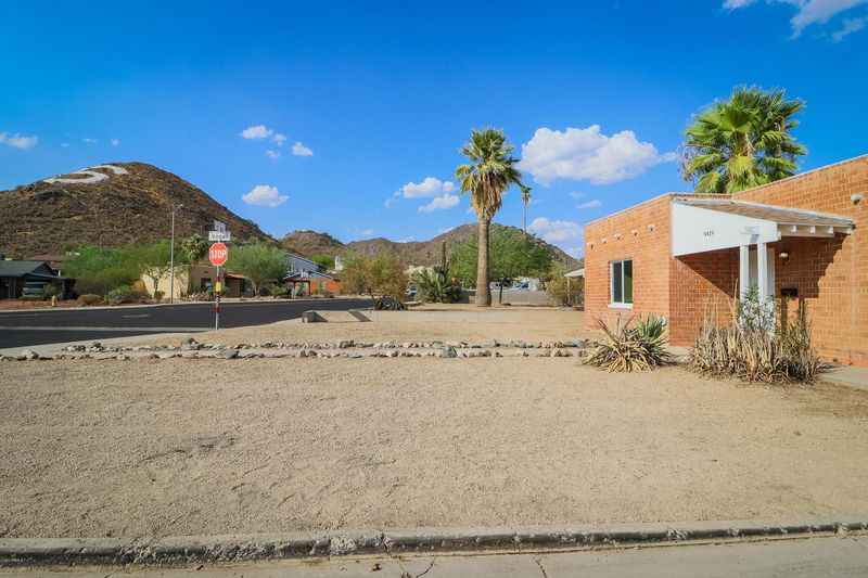 9419 N 1st Ave, Phoenix, AZ 85021