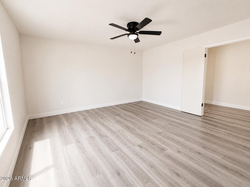 9419 N 53rd Ave, Glendale, AZ 85302