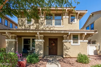 942 Deerfield Ln, Gilbert, AZ 85296