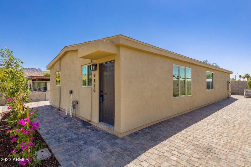 9420 S 10th Dr, Phoenix, AZ 85041