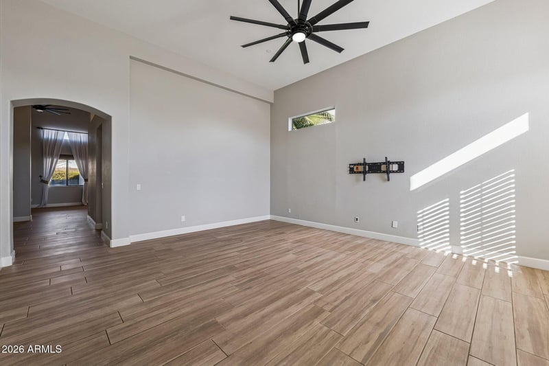9420 W Melinda Ln, Peoria, AZ 85382