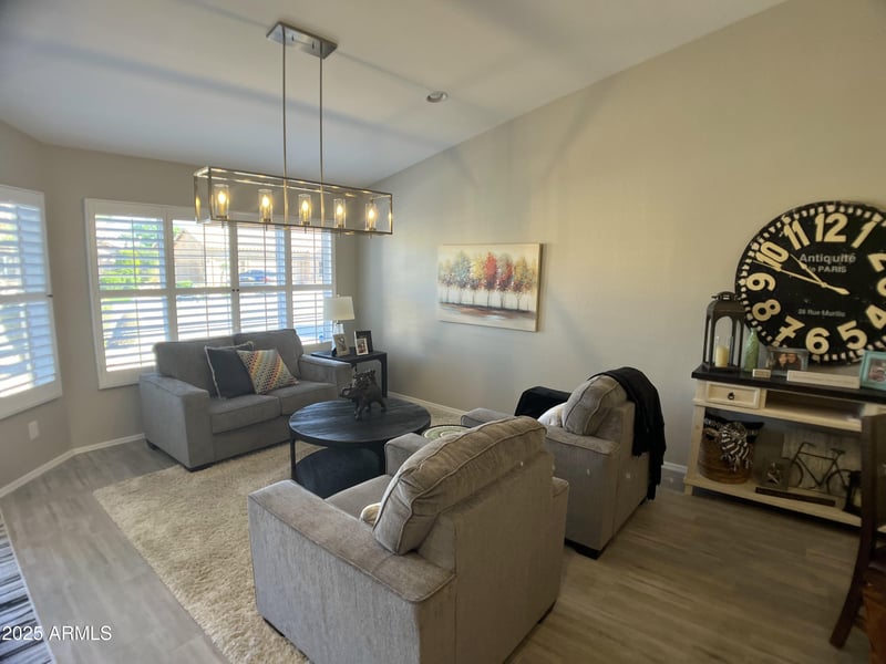 9421 Chino Dr, Peoria, AZ 85382