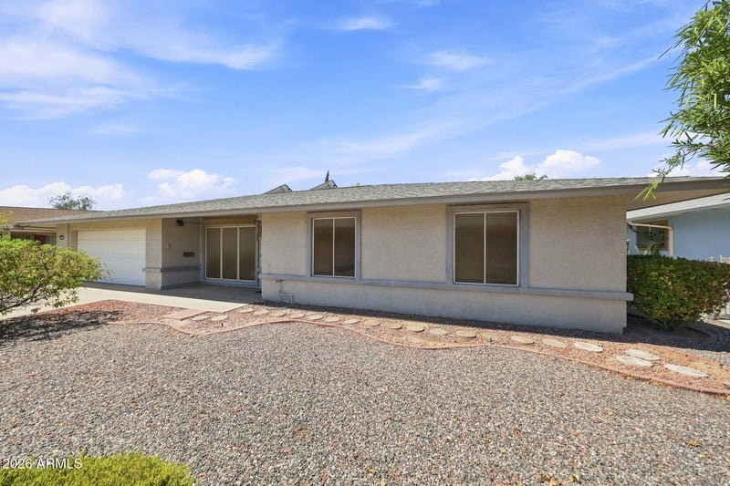 9421 W Glen Oaks Cir N, Sun City, AZ 85351