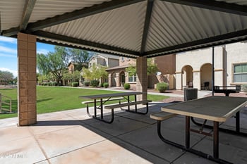 9422 33rd Dr, Laveen, AZ 85339