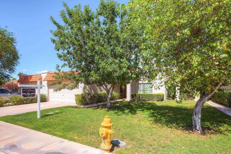 9422 E Jenan Dr, Scottsdale, AZ 85260