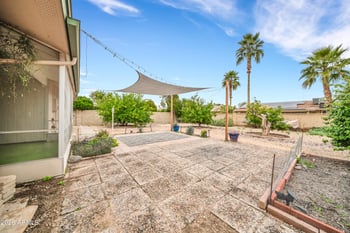 9422 Manzanita Dr, Sun, AZ 85373