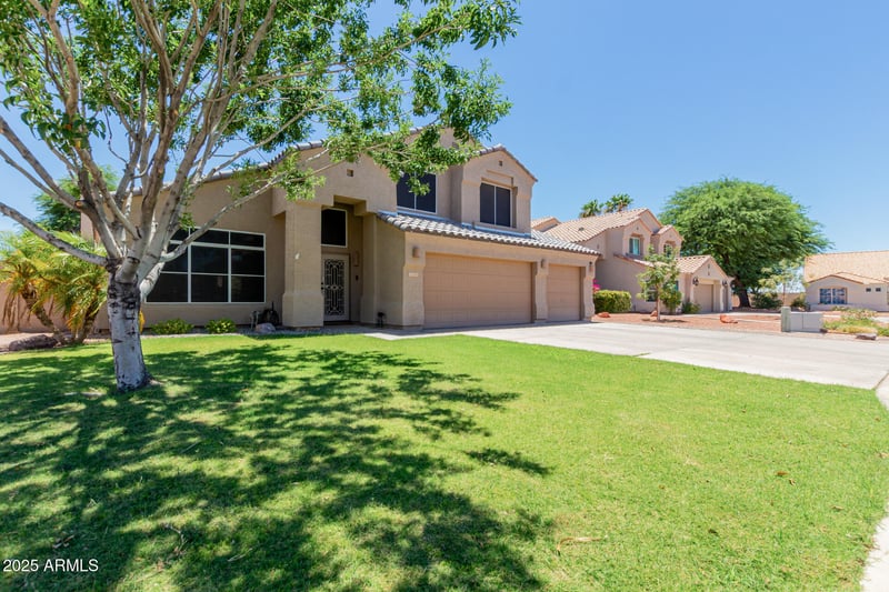 9423 Impala Ave, Mesa, AZ 85209