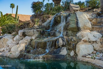 9423 Kerry Ln, Peoria, AZ 85382