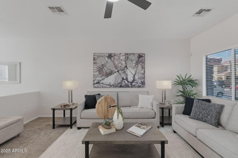 9423 Sheridan St, Phoenix, AZ 85037